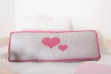 Motif - Side cushion - Color: Heart white / pink